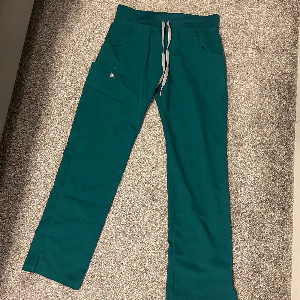 Figs green scrub pant size Small